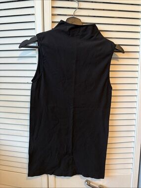 Aritzia Black Sleeveless Mock Neck Tank